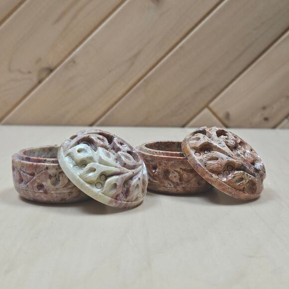 A pair of hand crafted carved sandstone trinket boxes - Picture 2 of 9